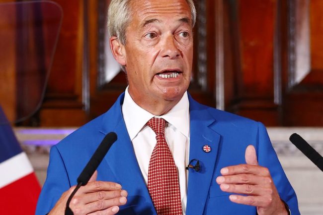 Farage isi doreste ca granita sa fie batalia verii