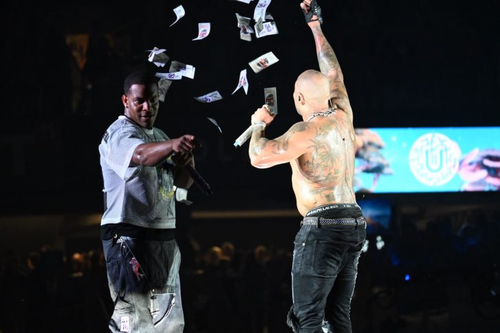 GALERIE FOTO Cele mai captivante imagini de la concertul lui Flo Rida la UNTOLD flori bancnote personalizate si adidasi semnai pentru fanii din Romania