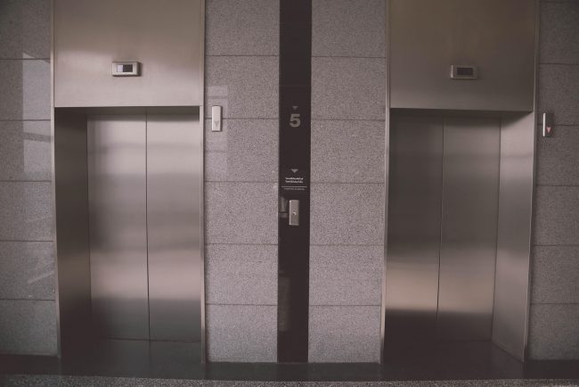 Lifturi pentru cladirile vechi din Romania noua lege intra in vigoare miercuri Cine poate beneficia de acest program
