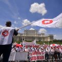 Mai puin favorabila dect versiunile anterioare Federatia SANITAS contesta ultima varianta a legii salarizarii