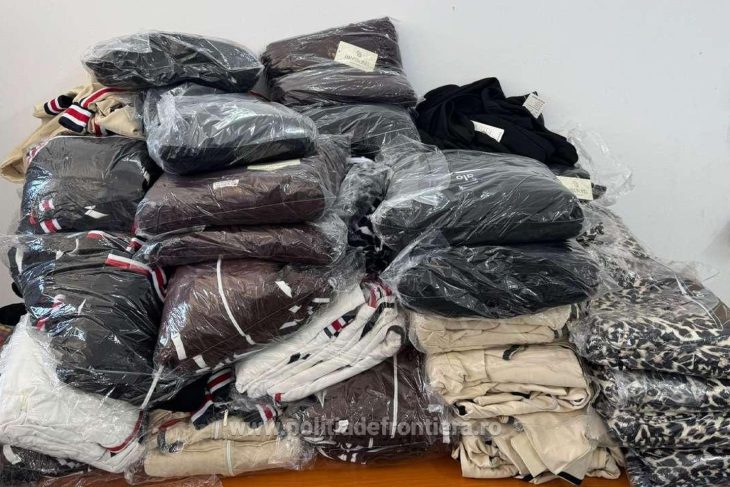 Mii de articole de imbracaminte parfumuri si incaltaminte suspectate de contrafacere gasite in vehicule din Turcia si Bulgaria