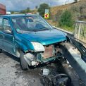 Momente de cosmar pe o sosea din Cluj Un barbat de 71 de ani a lovit parapetul cu masina in curba A fost preluat imediat de echipele medicale