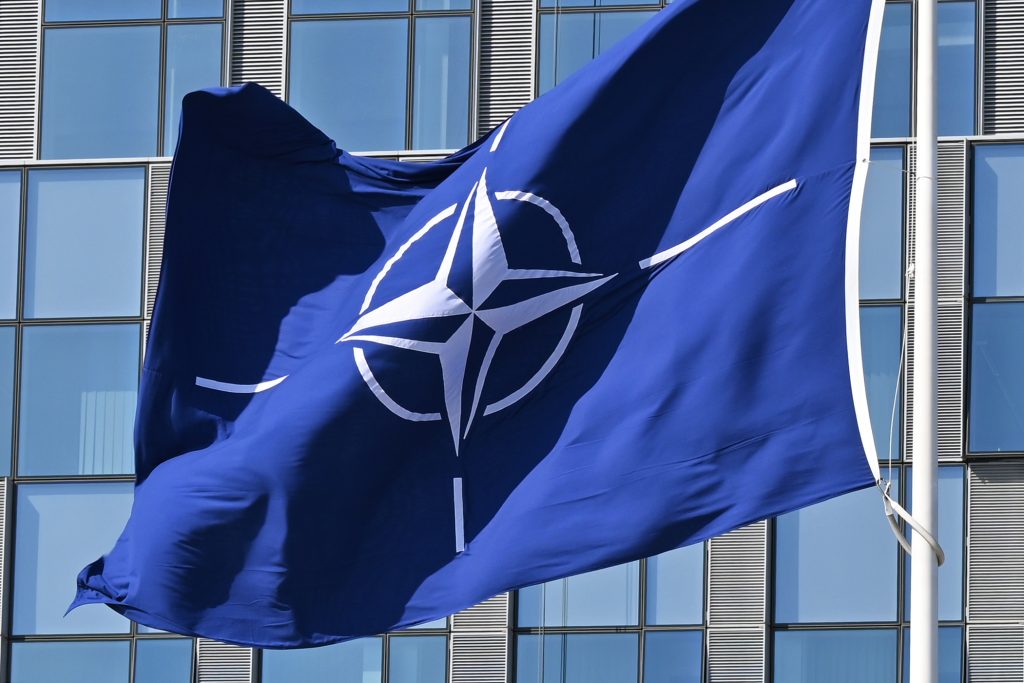 NATO reactioneaza dupa ce au circulat informatii despre posibile atacuri din partea Iranului in Europa