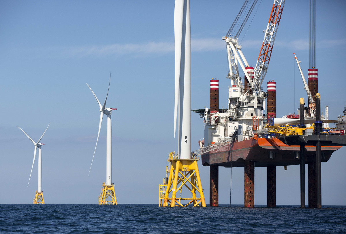 Ne vor judeca California ameninta cu actiuni legale impotriva tairilor de fonduri ale lui Trump pentru turbinele eoliene offshore
