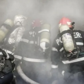 O baterie de dimensiuni reduse ar fi provocat incendiul care a inundat un apartament cu fum pe strada Albac din Cluj Napoca
