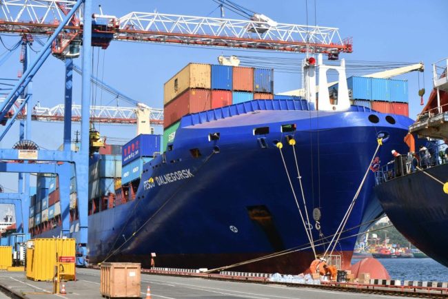 O nava a gigantului nuclear rus Rosatom s a scufundat in Marea Neagra dupa un atac cu drone maritime ucrainene