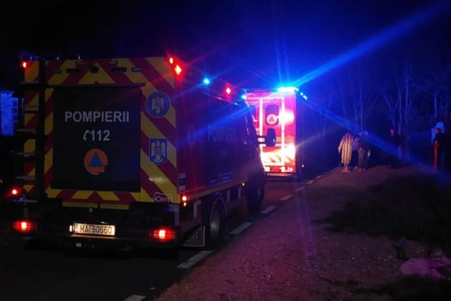 O persoana a dat foc unui apartament dintr un bloc din Petrosani Zeci de locatari au fost evacuati in timpul noptii