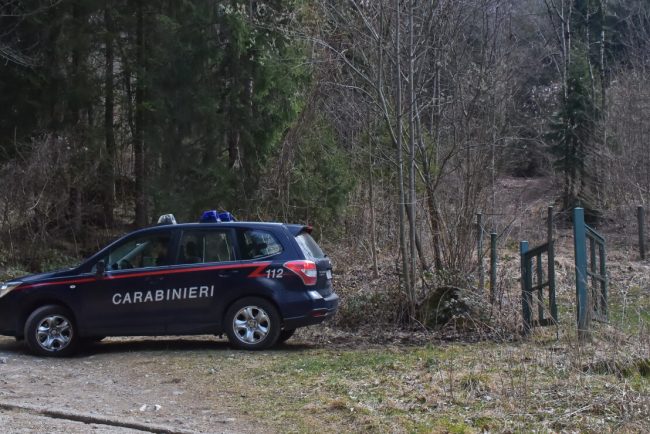 O soferita de 84 de ani a accidentat doi biciclisti iar sotul ei incercand sa o ajute a lovit doi politisti