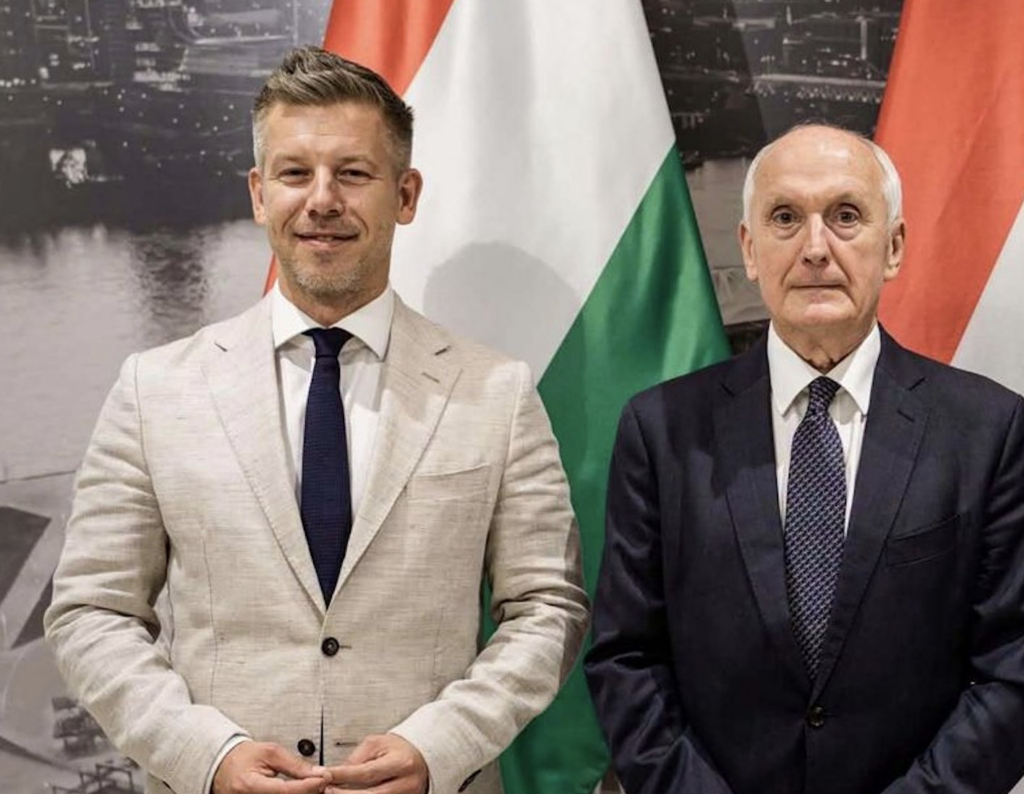 Omul indepartat de Orban propus de Peter Magyar pentru functia de presedinte al Ungariei Cine este Andras Baka se poate reformula astfel Persoana distantata de Orban sugerata de Peter Magyar pentru presedintia Ungariei Cine este Andras Baka