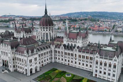 Partidul Magyar îl sprijin pe fostul președinte al Curții Supreme pentru funcția de președinte al Ungariei.