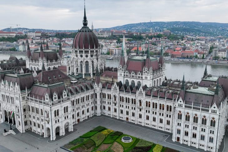 Partidul Magyar il sprijin pe fostul presedinte al Curtii Supreme pentru functia de presedinte al Ungariei