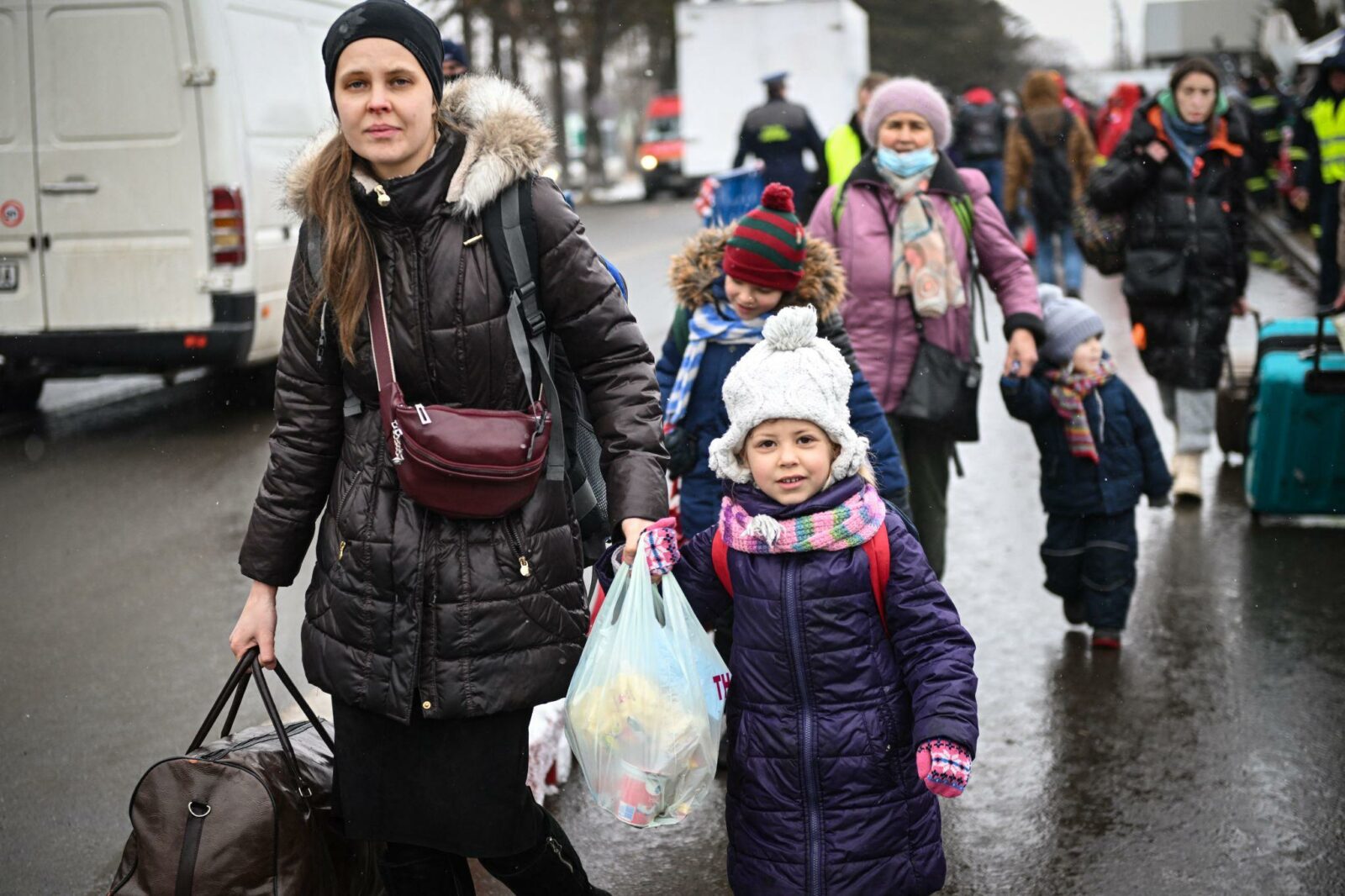 Peste 4 4 milioane de ucraineni beneficiaza de protectie temporara in UE Romania ocupand locul 5 printre tarile gazda