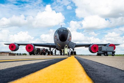 Primele avioane-cisternă americane au ajuns la baza Bezmer din Bulgaria. Sofia: Nu există nicio amenințare directă pentru țară.