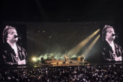 Programul complet UNTOLD 2026 pentru weekend. Ce poți urmări la fiecare scenă în zilele de azi și mâine. Concertul mult așteptat al lui Lewis Capaldi.