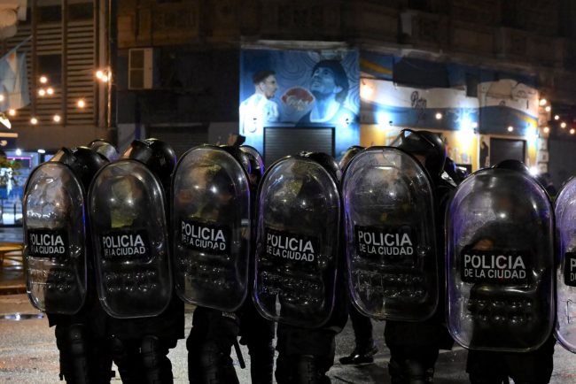 Proteste violente in Argentina impotriva unei legi sustinute de Javier Milei Ciocniri intre manifestanti si politie
