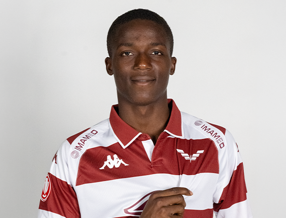 Rapid a semnat cu ivorianul Eric Ange Tape Jucatorul de 18 ani a impresionat in timpul probei