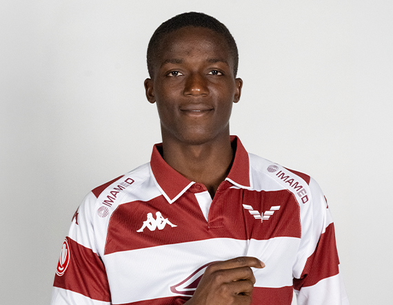 Rapid a semnat cu ivorianul Eric Ange Tape Jucatorul de 18 ani a impresionat in timpul probei