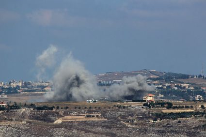 Șapte persoane au fost ucise într-un bombardament aerian israelian în sudul Libanului.