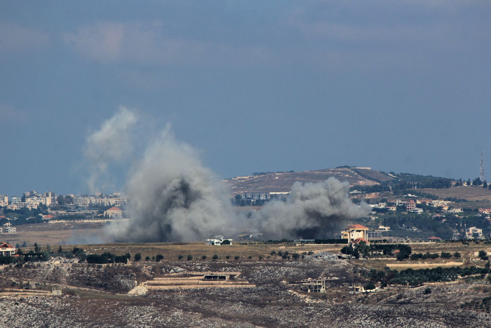 Sapte persoane au fost ucise intr un bombardament aerian israelian in sudul Libanului