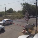 Soferi blocati intre bariere la Petricani dupa ce au incercat sa forteze trecerea Avertisment din partea CFR