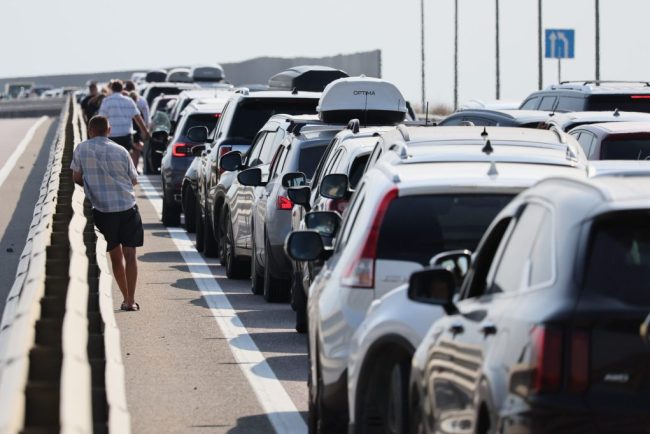Trafic intens spre litoral si munte Unde circulatia este mai dificila