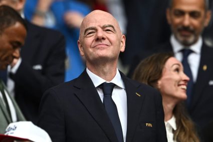 UEFA avertizează cu acțiuni legale împotriva lui Infantino și Joshua Kushner