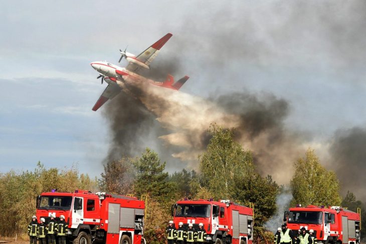 Ucraina sprijina Franta in lupta impotriva incendiilor de padure Macron Multumesc Ucraina