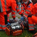 Un clujean a murit pe strada in fata tuturor S a prabusit pe asfalt iar paramedicii l au resuscitat timp de aproape o ora dar nu s a mai putut face nimic