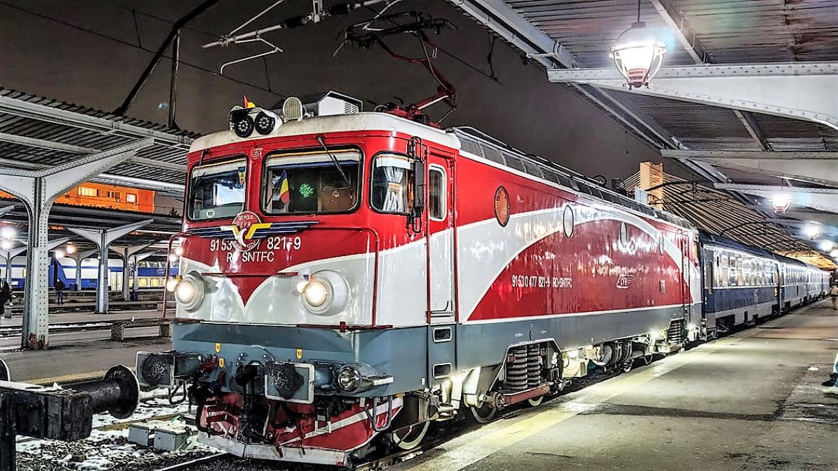 Un clujean cere demisia liderilor CFR daca nu rezolva o problema minora Sa curete toaleta sau sa curete latrina Petitia care se adreseaza direct CFR ului