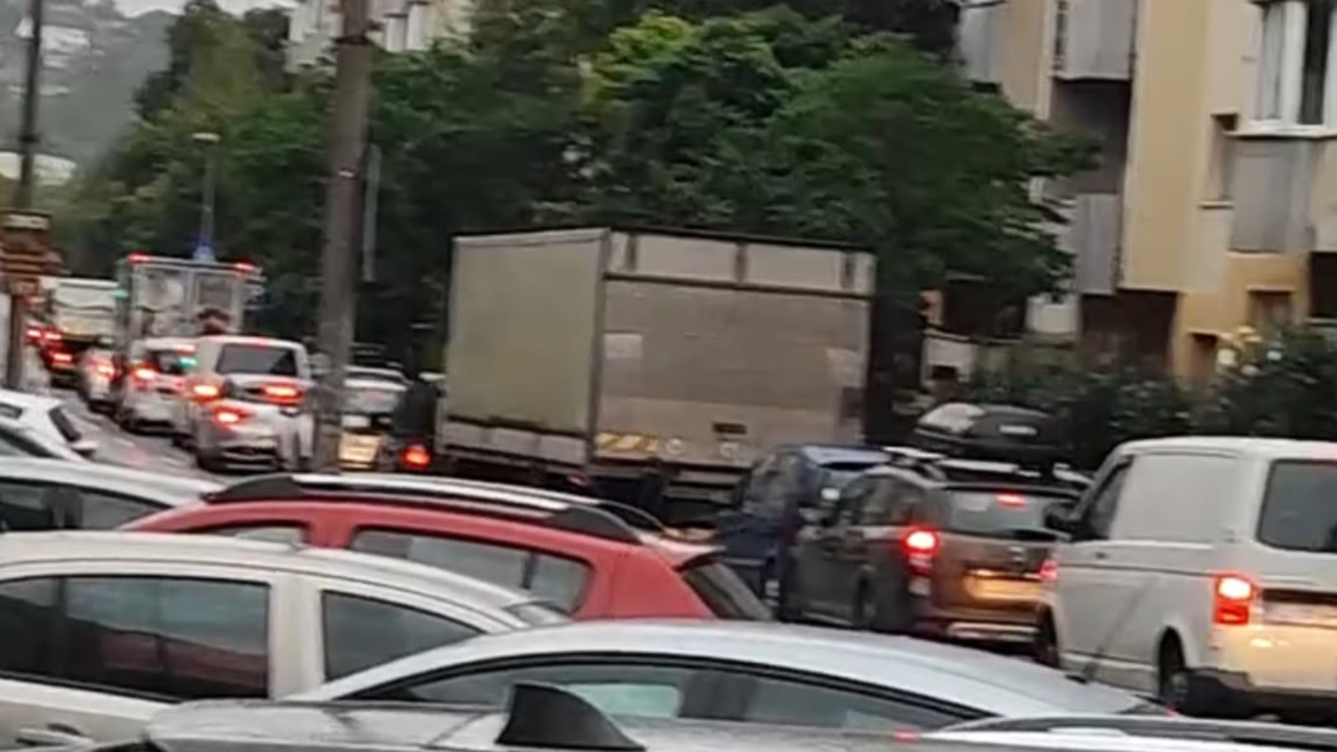 Un clujean cere schimbari radicale in traficul din Grigorescu Strada Donath este practic o artera de tranzit intens Ce solicita de la Primarie