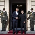 Un nou pas Zelenski anunta incheierea unor acorduri intre producatorii de armament din Finlanda si Ucraina