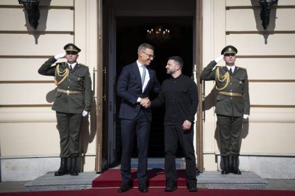 „Un nou pas”. Zelenski anunță încheierea unor acorduri între producătorii de armament din Finlanda și Ucraina.