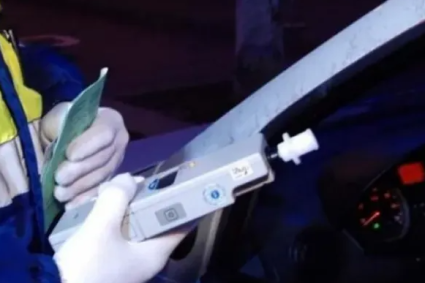 Un șofer a fost prins beat pe drumurile din Cluj! Avea o alcoolemie extrem de ridicată la volan.