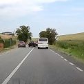 VIDEO La un pas de tragedie in Apahida De ce nu trebuie sa depasesti niciodata pe linia continua Aceasta nu este trasa fara motiv