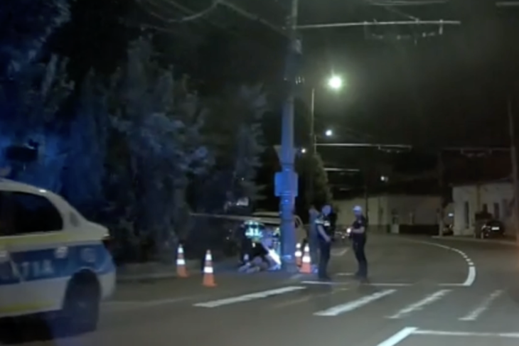 VIDEO Tragedie Un tanar a fost gasit mort pe o strada din Cluj Napoca Medicii au incercat fara succes sa l resusciteze Nu au mai putut face nimic