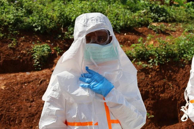 Virusul Ebola ar putea suferi mutatii Autoritatile africane iau masuri fara precedent dupa cresterea ingrijoratoare a numarului de cazuri