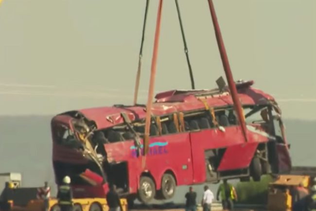accident tragic in ungaria 12 morti si cel putin 10 raniti grav dupa rasturnarea unui autocar