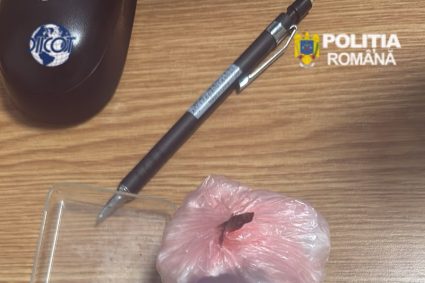 Cocaină vândută cu 12.700 de lei la Craiova. Doi suspecți au fost reținuți.