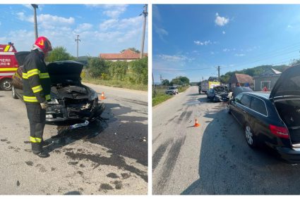 FOTO. Accident grav în Cluj! Cinci persoane implicate, două fiind transportate de urgență la spital.