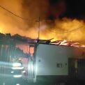 incendiu devastator intr o localitate din cluj o ferma a fost complet distrusa iar doua persoane au avut nevoie de ingrijiri medicale