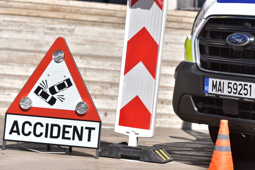 tragedie pe drumurile din dambovita cinci persoane si au pierdut viata intr un accident din cauza unui sofer care nu avea permis
