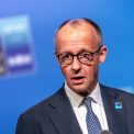 tratament preferential politicienii germani recunosc ca legea care le asigura protectie impotriva insultelor trebuie revizuita