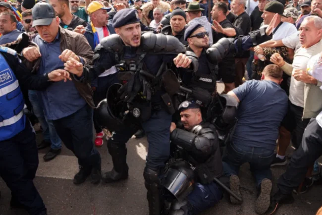 14 persoane, propuse pentru arestare după violențele din Piața Victoriei