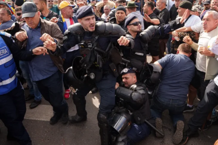 14 persoane, propuse pentru arestare după violențele din Piața Victoriei