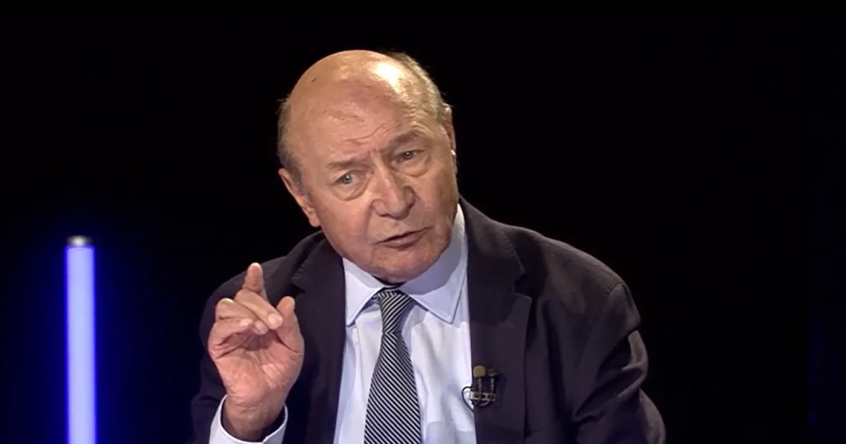 Băsescu critică strategia PNL la CCR: „Dizolvarea Parlamentului e un atribut...”