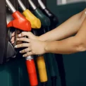 Ieftinire în Italia: de ce au plafonat Eni, IP și Q8 prețurile la carburanți