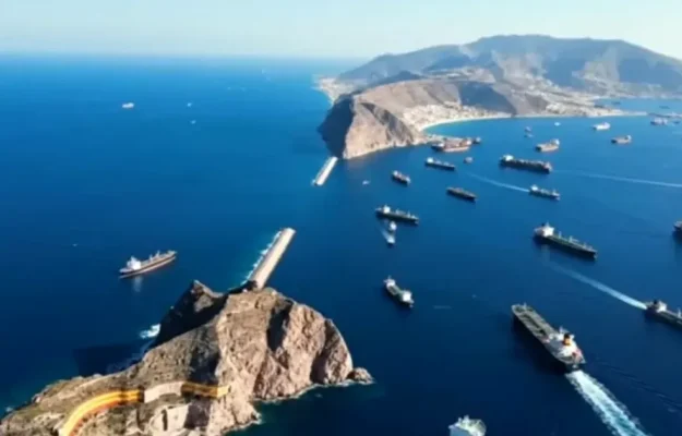 Iranul anunță redeschiderea Strâmtorii Ormuz în termen de o săptămână, condiționat
