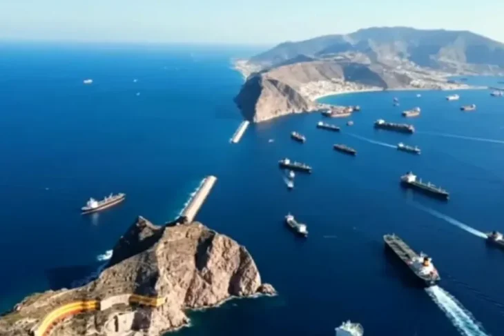 Iranul anunță redeschiderea Strâmtorii Ormuz în termen de o săptămână, condiționat