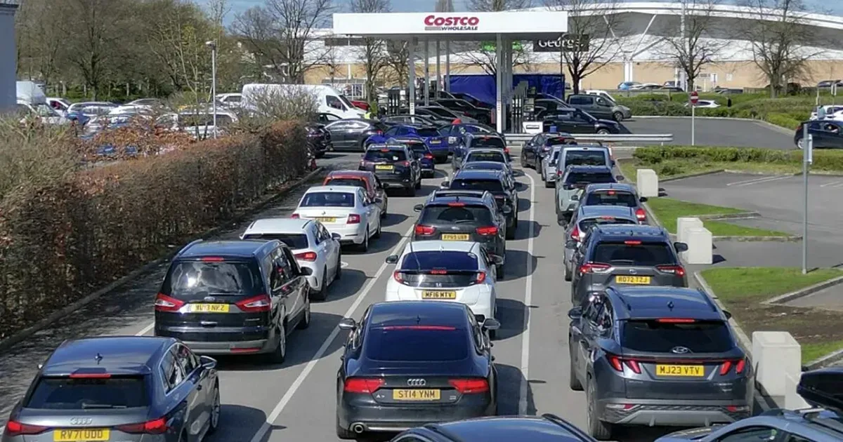 Marea Britanie: prețul motorinei la un nou maxim istoric