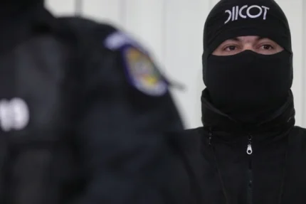 Polițist din Pitești reținut de DIICOT pentru exploatarea unei femei